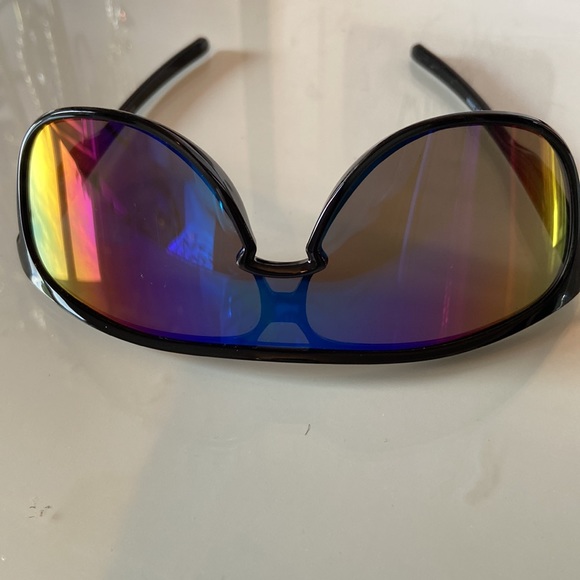 2for $20: Fashionable oversized sunglasses - Picture 5 of 11